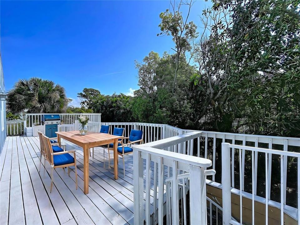 For Sale: $499,900 (3 beds, 3 baths, 1492 Square Feet)