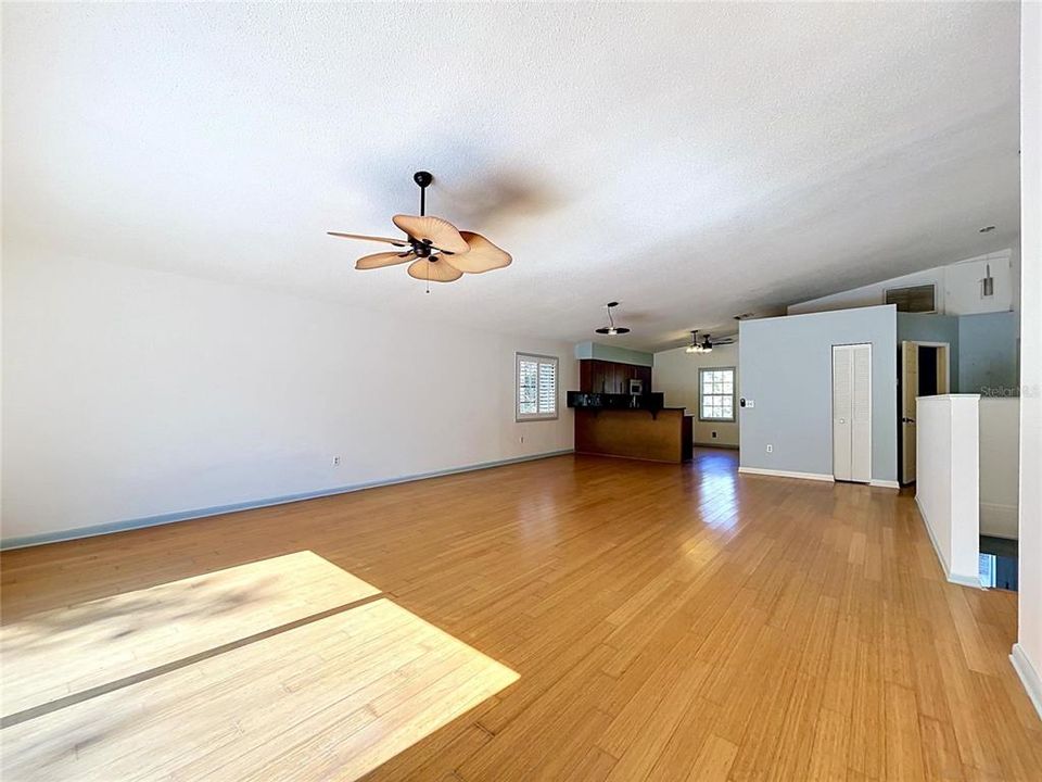 For Sale: $499,900 (3 beds, 3 baths, 1492 Square Feet)