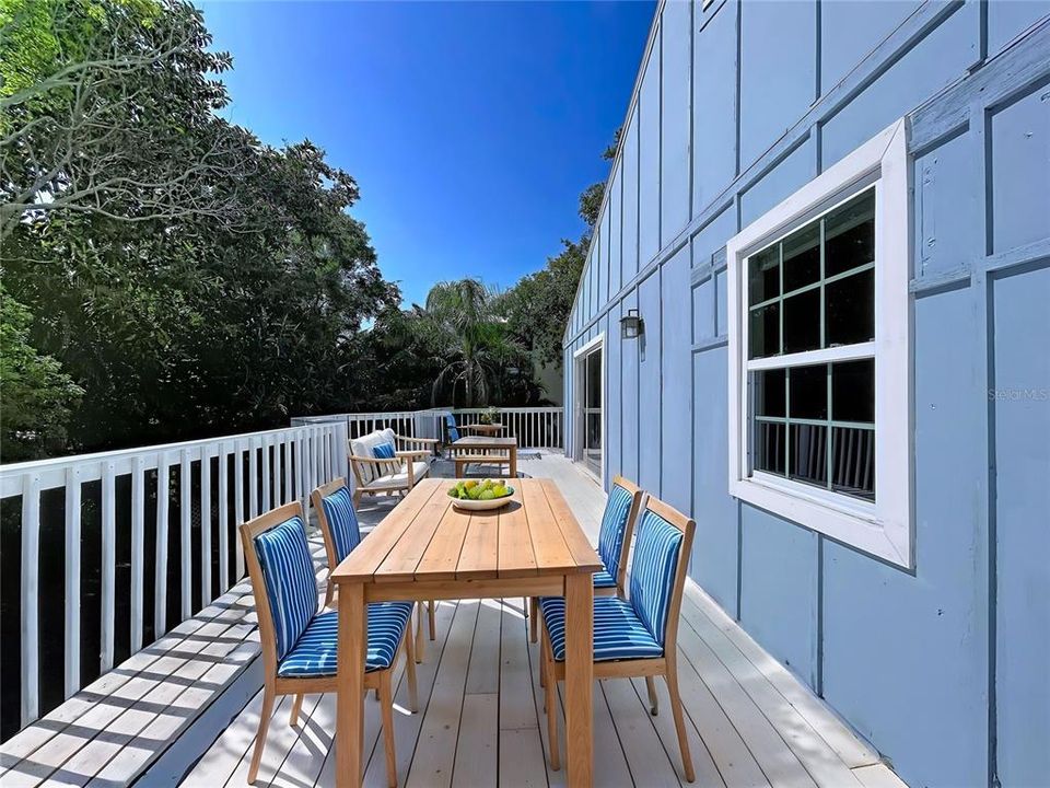 For Sale: $499,900 (3 beds, 3 baths, 1492 Square Feet)