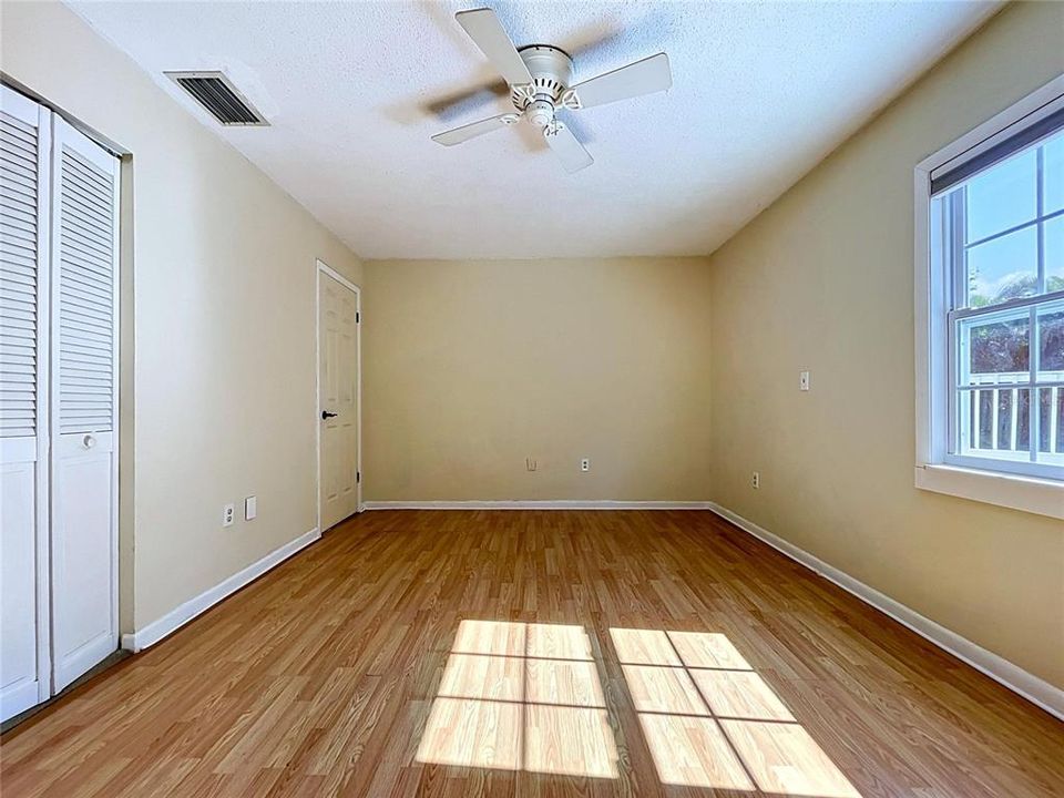For Sale: $499,900 (3 beds, 3 baths, 1492 Square Feet)