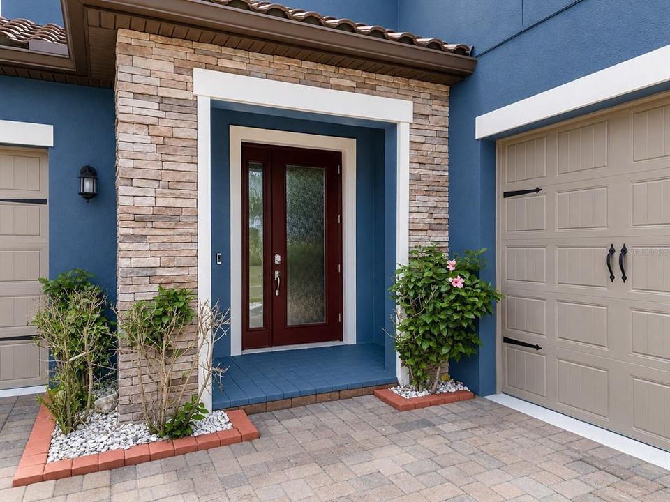 En Venta: $1,039,000 (5 camas, 4 baños, 4218 Pies cuadrados)