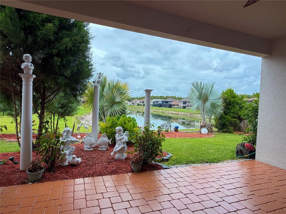 En Venta: $1,039,000 (5 camas, 4 baños, 4218 Pies cuadrados)