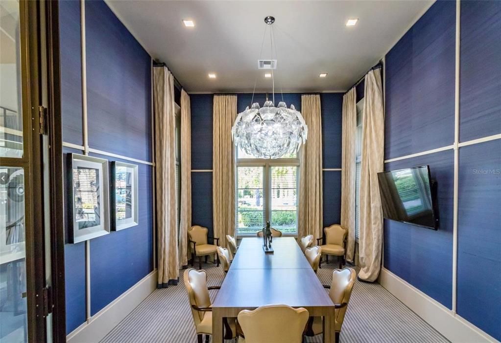 En Venta: $1,039,000 (5 camas, 4 baños, 4218 Pies cuadrados)