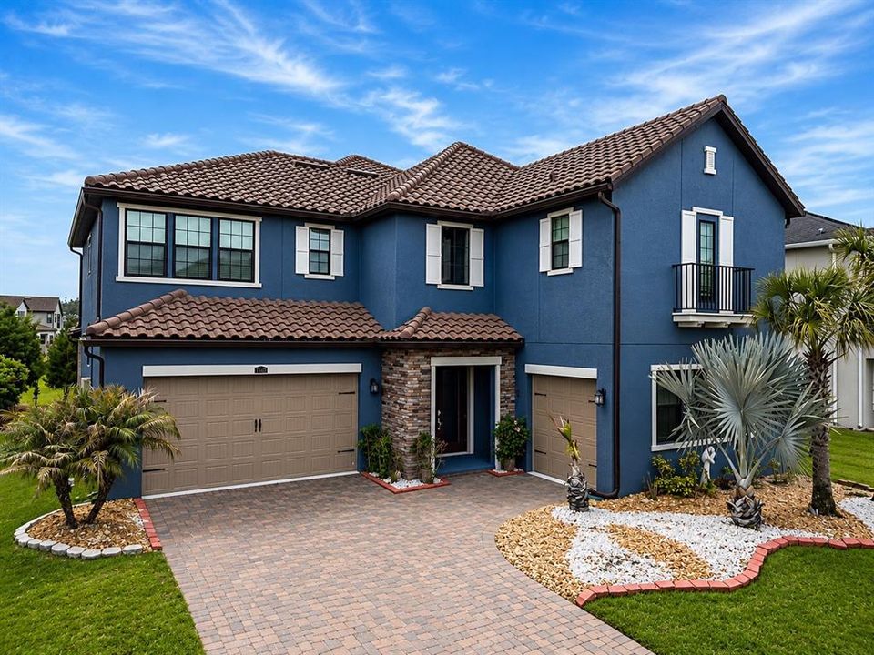 En Venta: $1,039,000 (5 camas, 4 baños, 4218 Pies cuadrados)