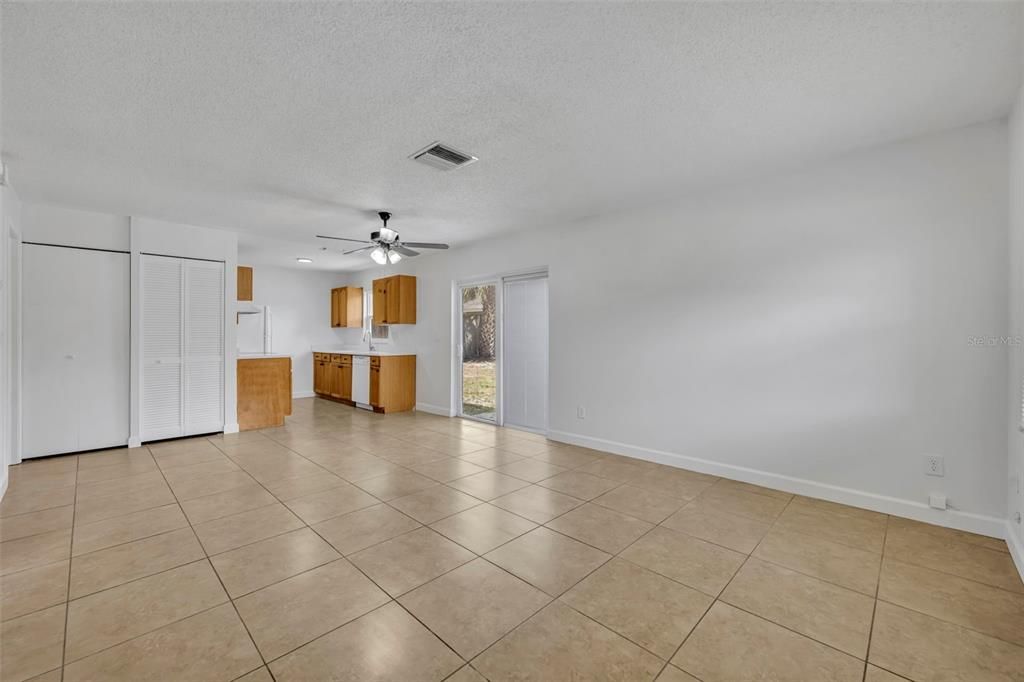 Active With Contract: $429,900 (5 beds, 0 baths, 1929 Square Feet)