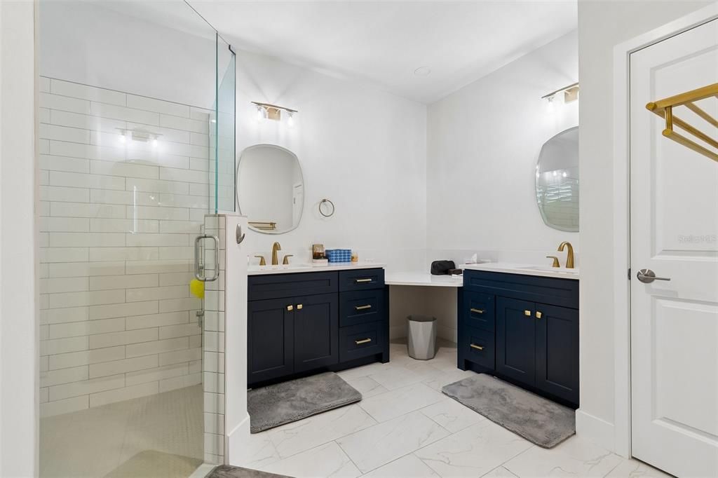 Active With Contract: $559,000 (4 beds, 2 baths, 2264 Square Feet)