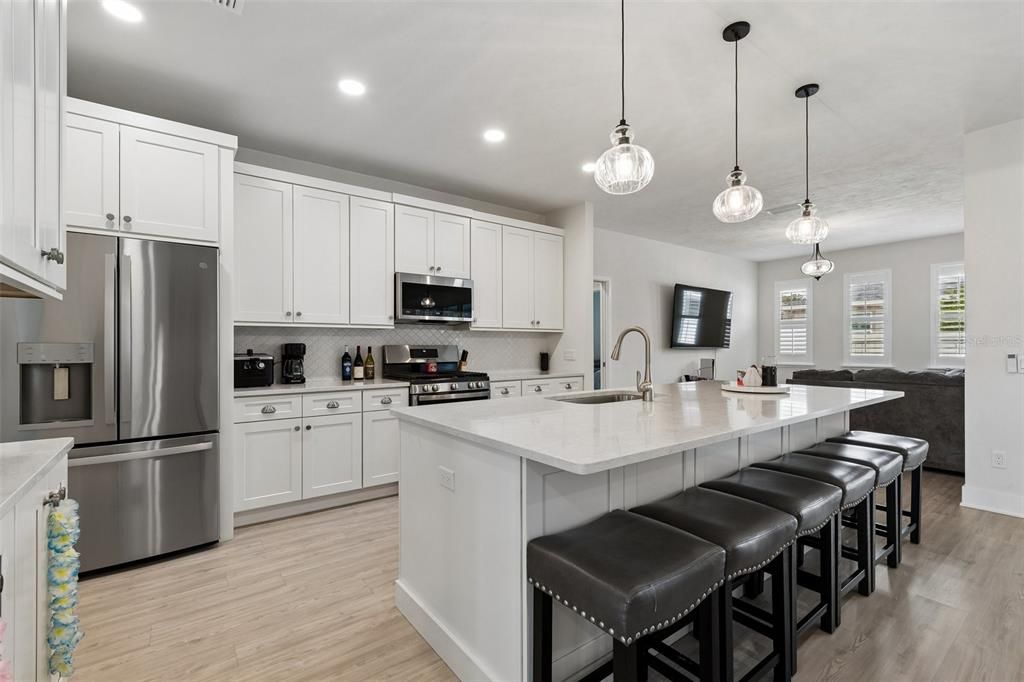Active With Contract: $559,000 (4 beds, 2 baths, 2264 Square Feet)