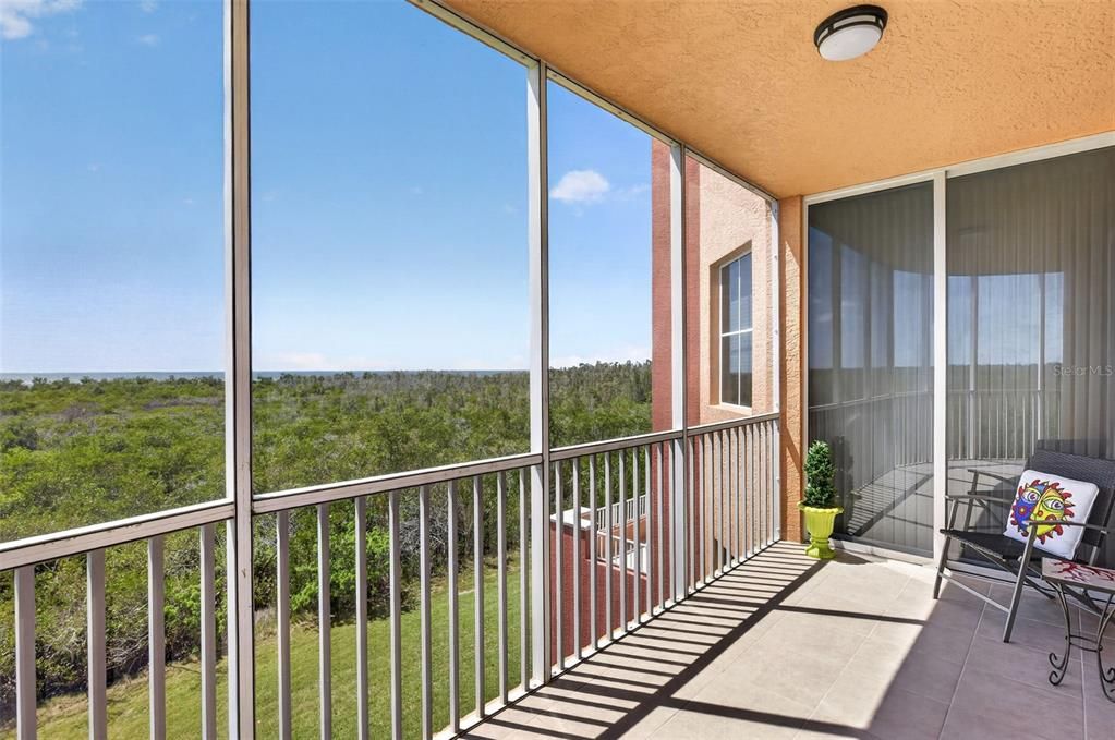 For Sale: $375,000 (2 beds, 2 baths, 1346 Square Feet)