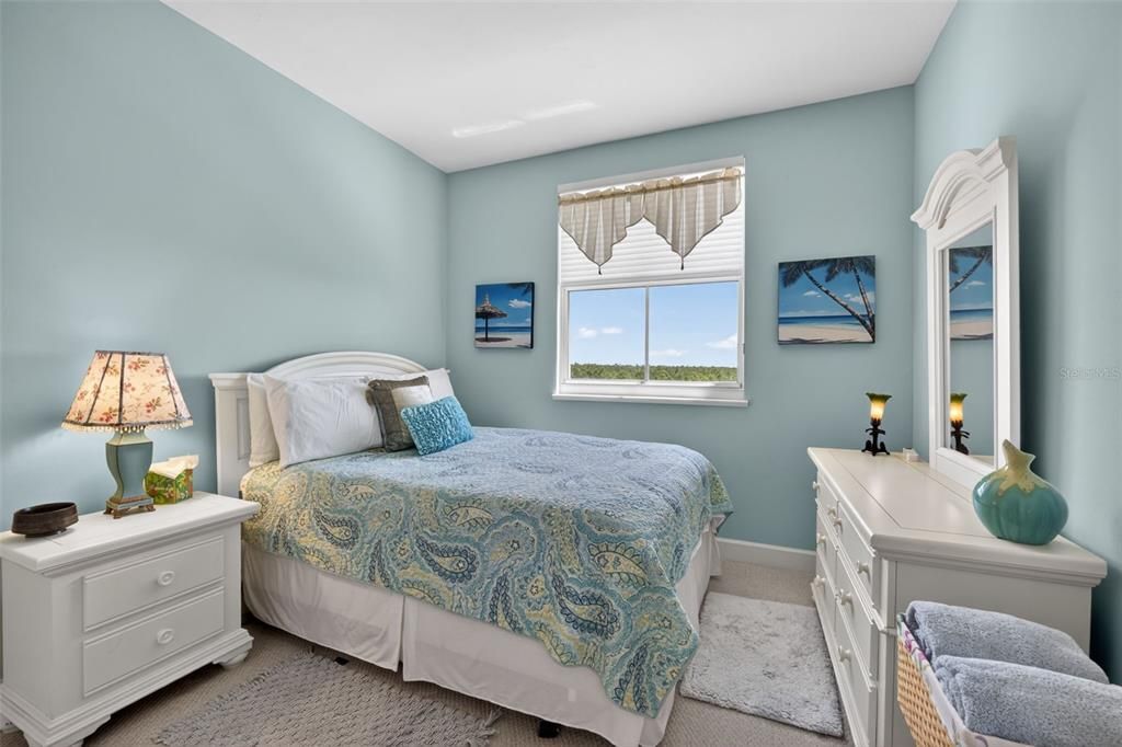 For Sale: $375,000 (2 beds, 2 baths, 1346 Square Feet)