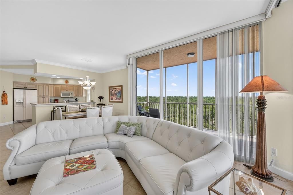 For Sale: $375,000 (2 beds, 2 baths, 1346 Square Feet)