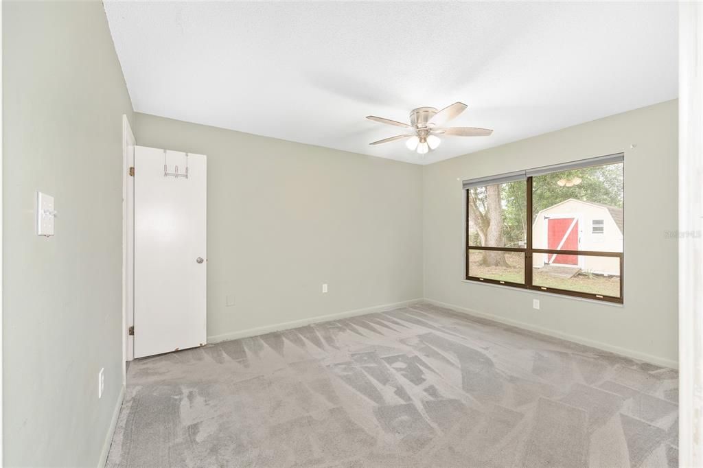 Active With Contract: $195,000 (3 beds, 2 baths, 1275 Square Feet)