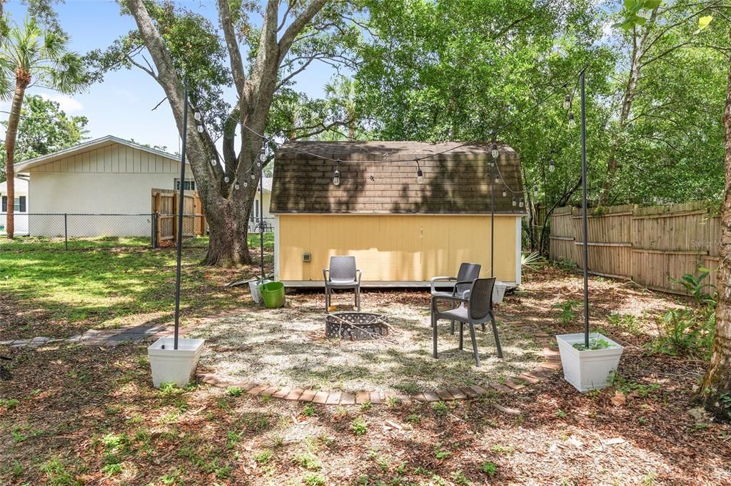Active With Contract: $195,000 (3 beds, 2 baths, 1275 Square Feet)