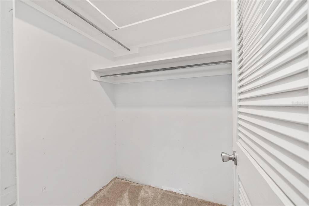 Active With Contract: $195,000 (3 beds, 2 baths, 1275 Square Feet)