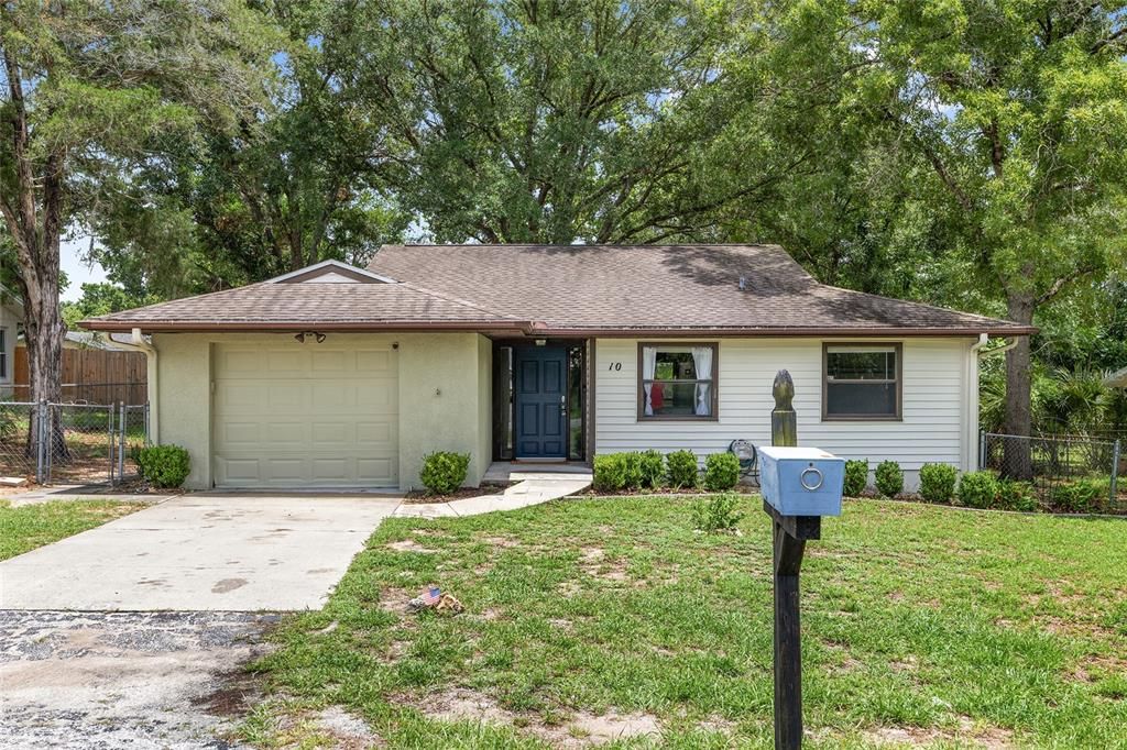 Active With Contract: $195,000 (3 beds, 2 baths, 1275 Square Feet)