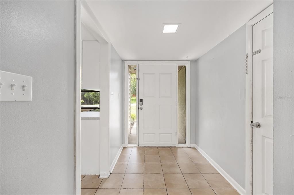 Active With Contract: $195,000 (3 beds, 2 baths, 1275 Square Feet)