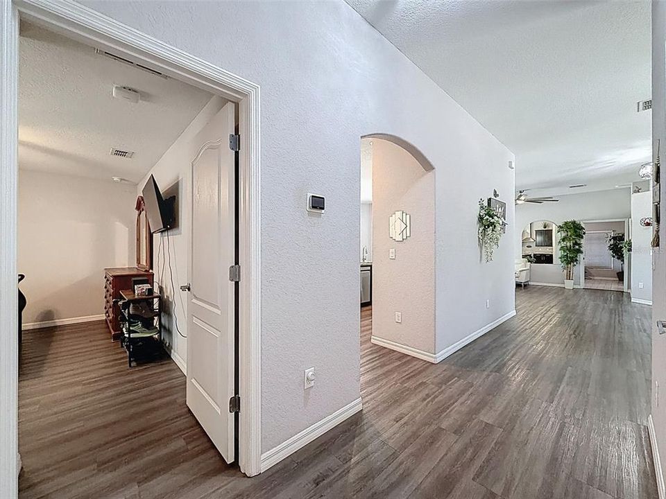 На продажу: $709,900 (4 спален, 4 ванн, 2850 Квадратных фут)