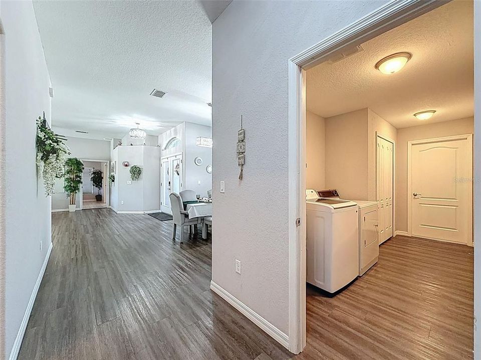 На продажу: $709,900 (4 спален, 4 ванн, 2850 Квадратных фут)