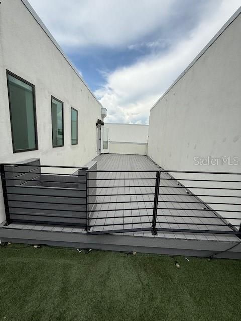 В аренду: $4,700 (3 спален, 3 ванн, 2097 Квадратных фут)
