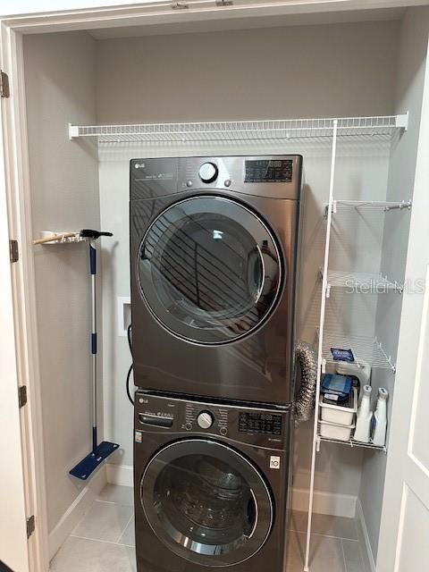 В аренду: $4,700 (3 спален, 3 ванн, 2097 Квадратных фут)
