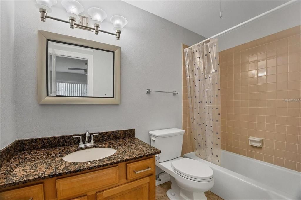 For Rent: $1,850 (2 beds, 2 baths, 1122 Square Feet)