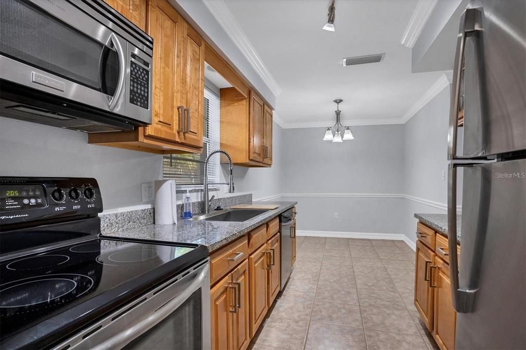 For Rent: $1,850 (2 beds, 2 baths, 1122 Square Feet)
