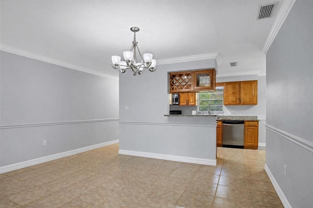 For Rent: $1,850 (2 beds, 2 baths, 1122 Square Feet)