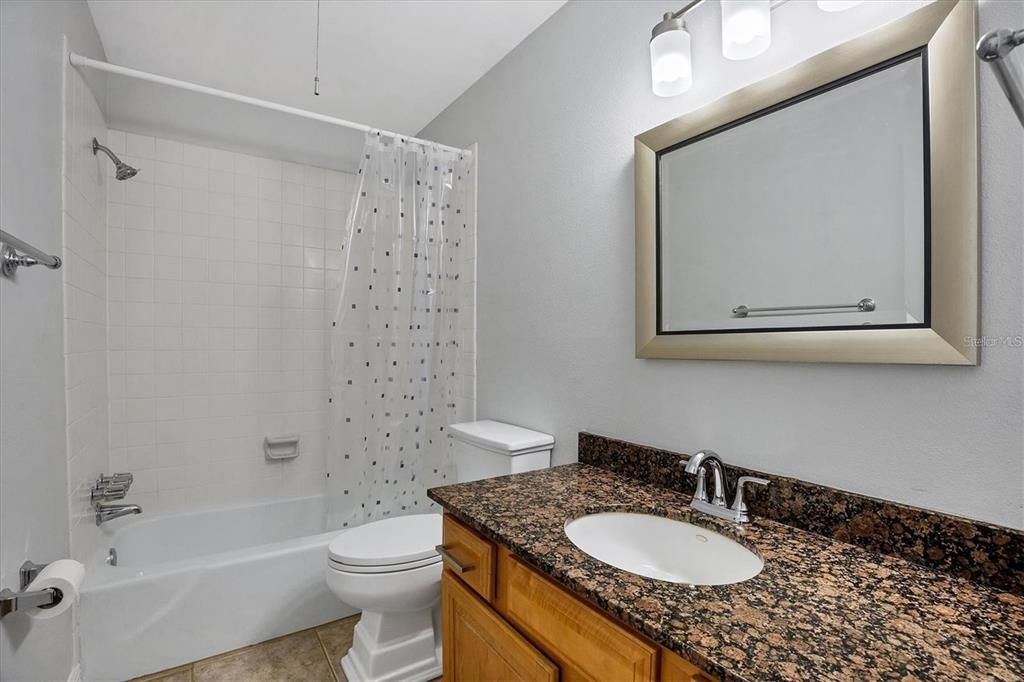 For Rent: $1,850 (2 beds, 2 baths, 1122 Square Feet)