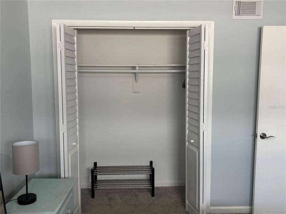 For Sale: $225,000 (2 beds, 1 baths, 725 Square Feet)