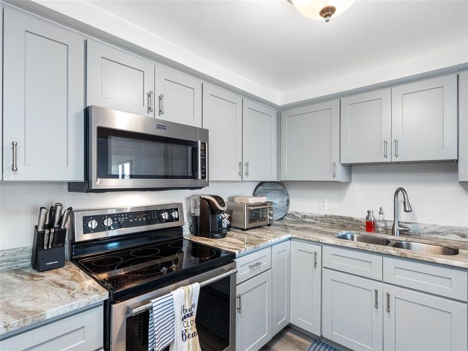 В аренду: $3,500 (2 спален, 2 ванн, 1298 Квадратных фут)