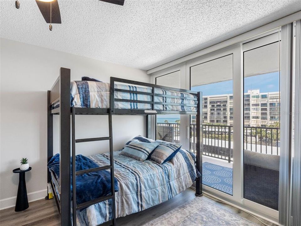 В аренду: $3,500 (2 спален, 2 ванн, 1298 Квадратных фут)