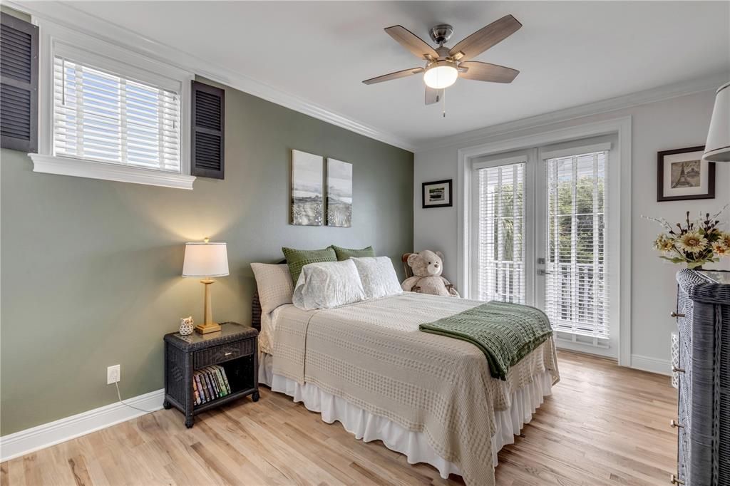 For Sale: $1,599,000 (4 beds, 2 baths, 2842 Square Feet)