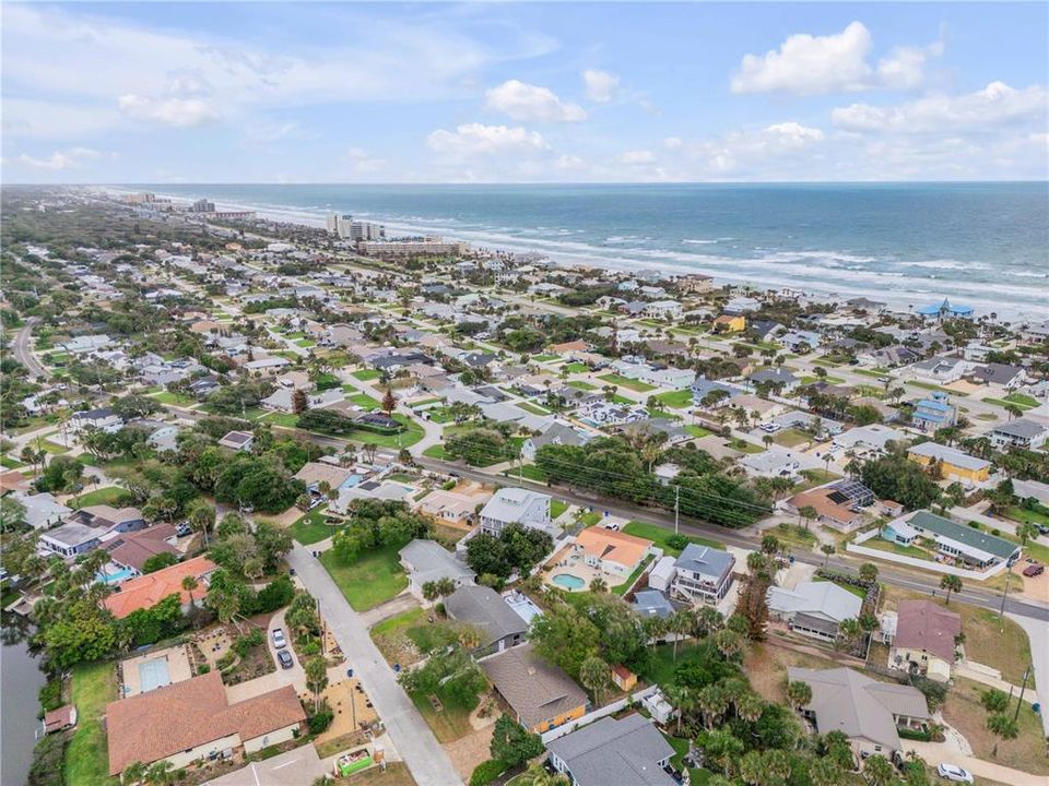 For Sale: $1,599,000 (4 beds, 2 baths, 2842 Square Feet)