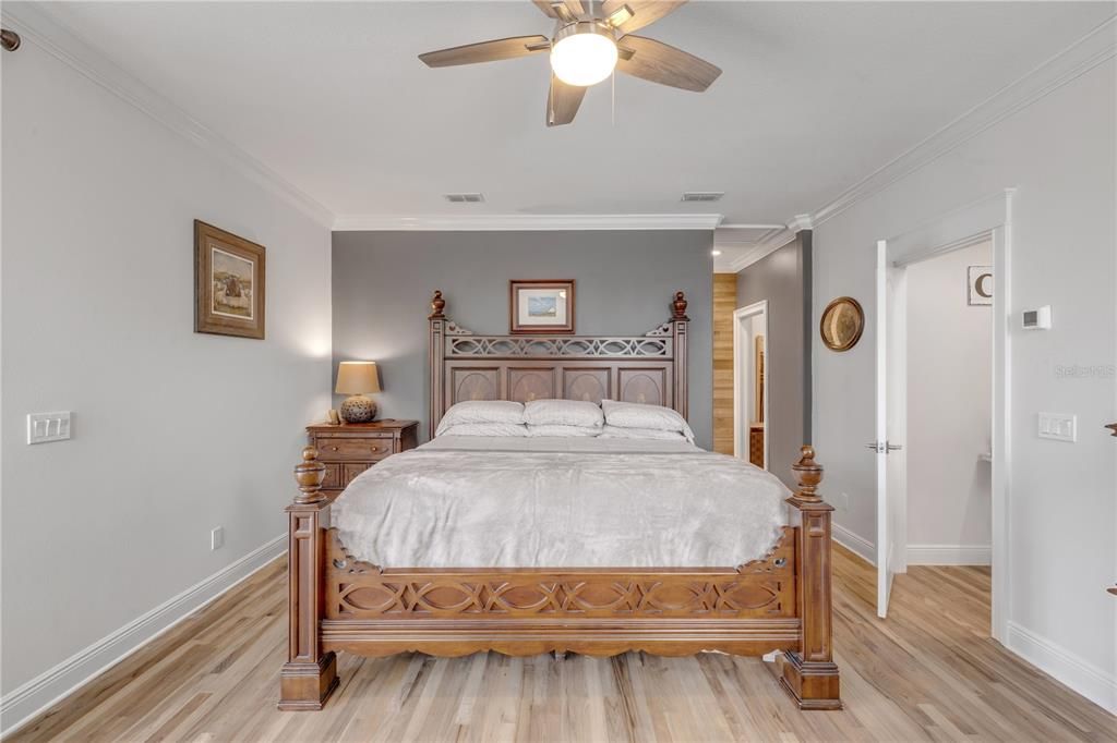 For Sale: $1,599,000 (4 beds, 2 baths, 2842 Square Feet)