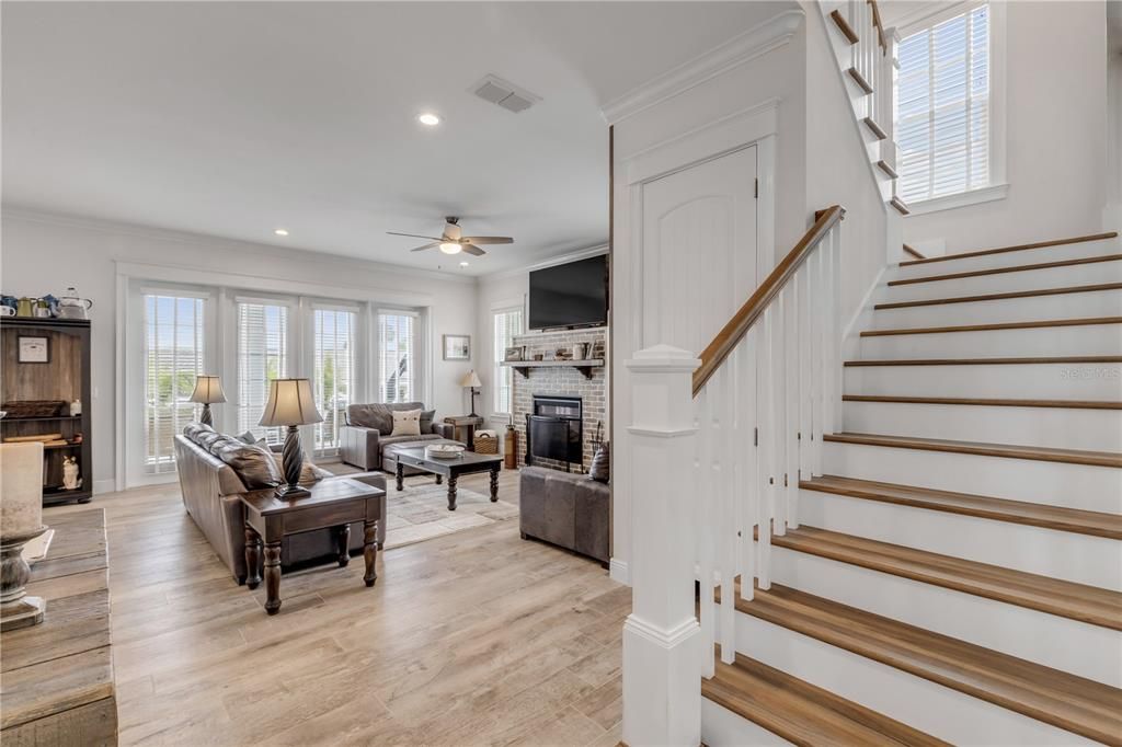 For Sale: $1,599,000 (4 beds, 2 baths, 2842 Square Feet)