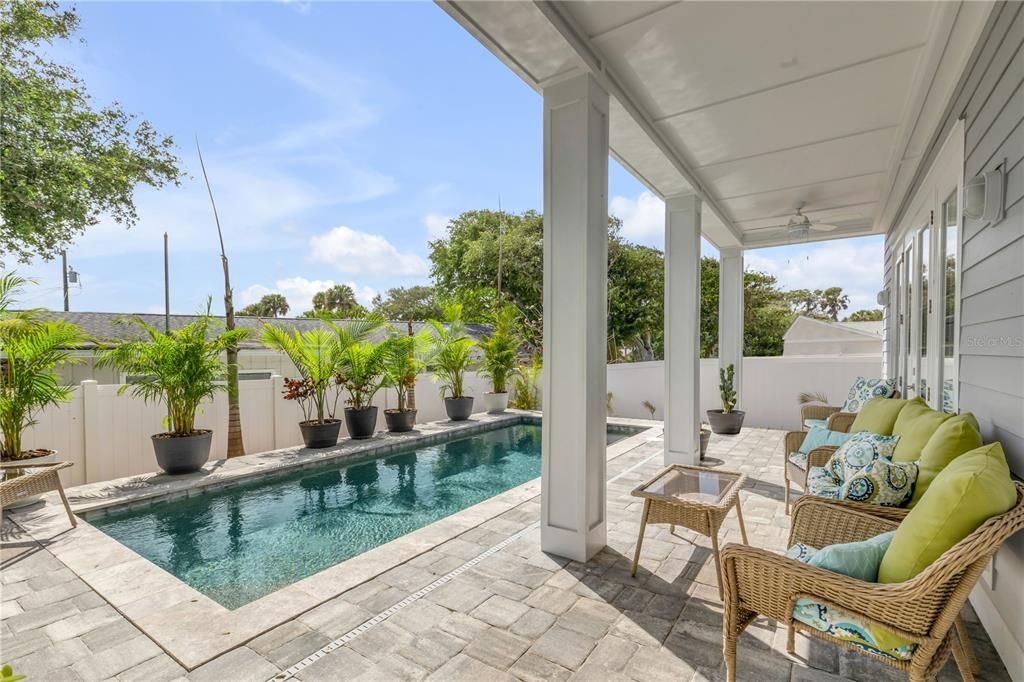 For Sale: $1,599,000 (4 beds, 2 baths, 2842 Square Feet)
