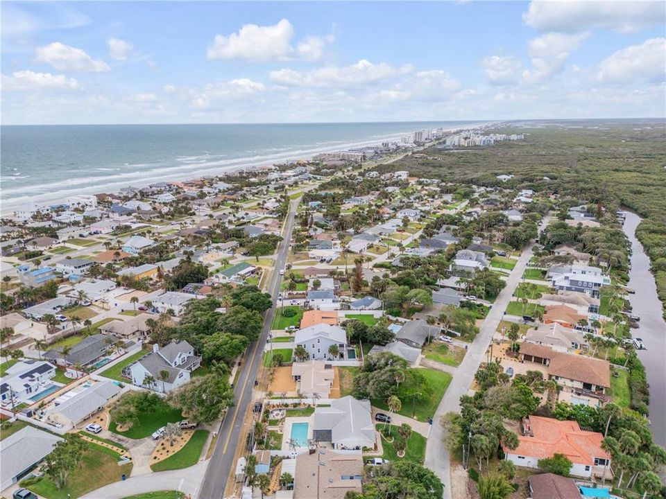 For Sale: $1,599,000 (4 beds, 2 baths, 2842 Square Feet)