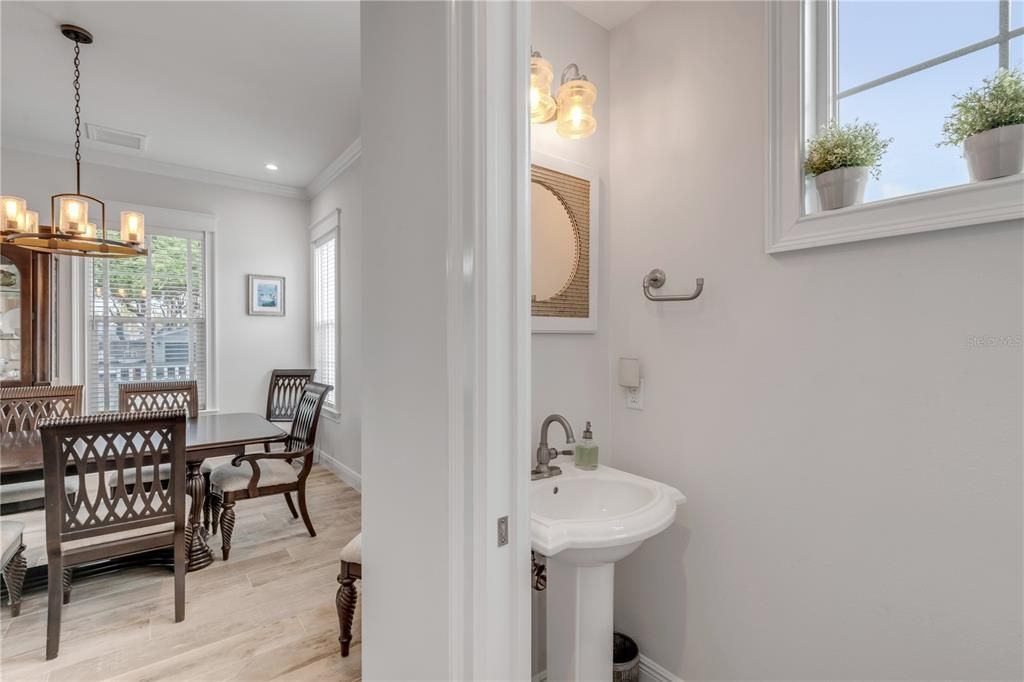 For Sale: $1,599,000 (4 beds, 2 baths, 2842 Square Feet)