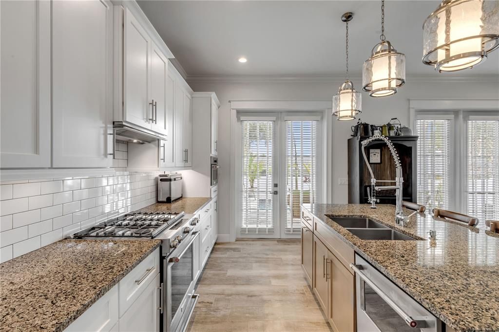 For Sale: $1,599,000 (4 beds, 2 baths, 2842 Square Feet)