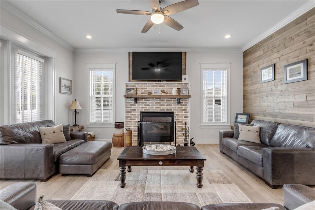 For Sale: $1,599,000 (4 beds, 2 baths, 2842 Square Feet)