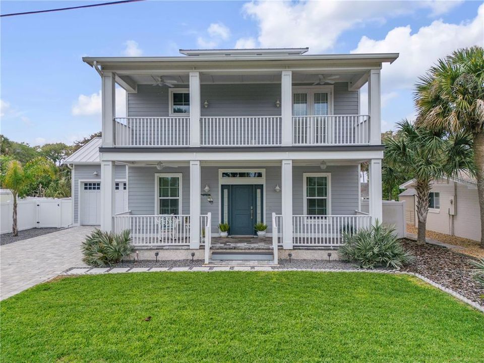 For Sale: $1,599,000 (4 beds, 2 baths, 2842 Square Feet)