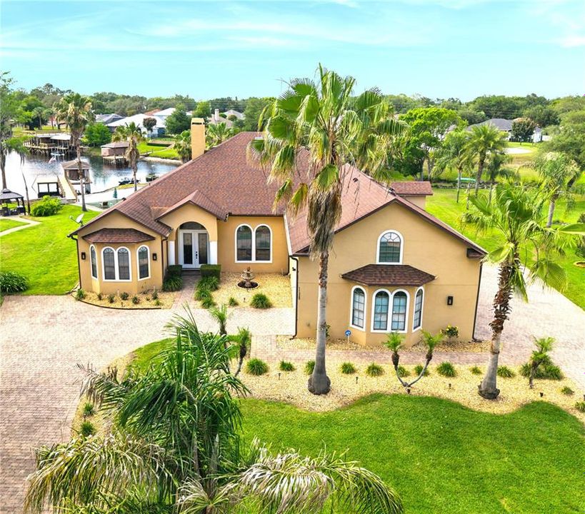 For Sale: $1,549,000 (5 beds, 4 baths, 4082 Square Feet)