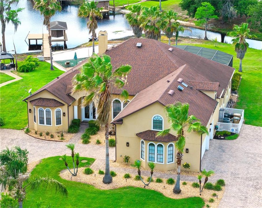 For Sale: $1,549,000 (5 beds, 4 baths, 4082 Square Feet)