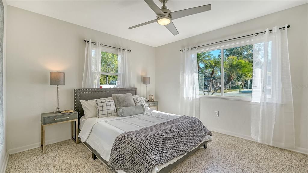 Active With Contract: $2,500 (3 beds, 1 baths, 1721 Square Feet)