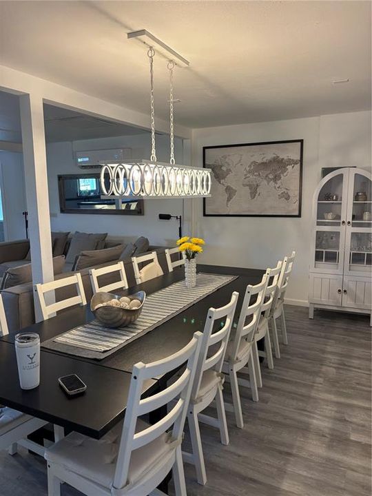 For Sale: $785,900 (1 beds, 1 baths, 1600 Square Feet)