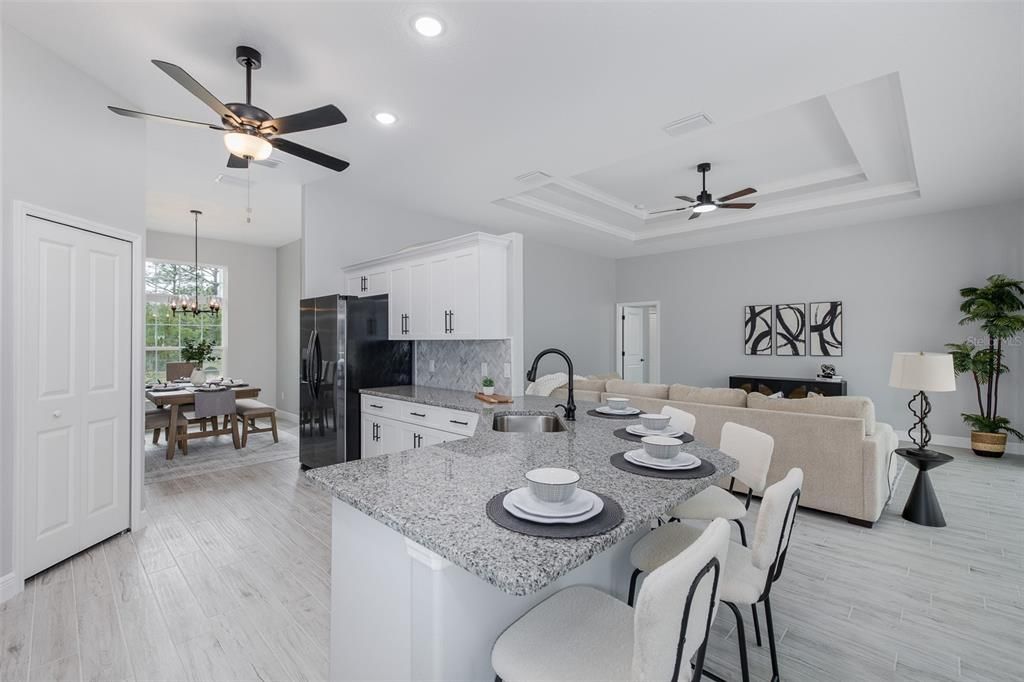 En Venta: $564,900 (3 camas, 2 baños, 2162 Pies cuadrados)