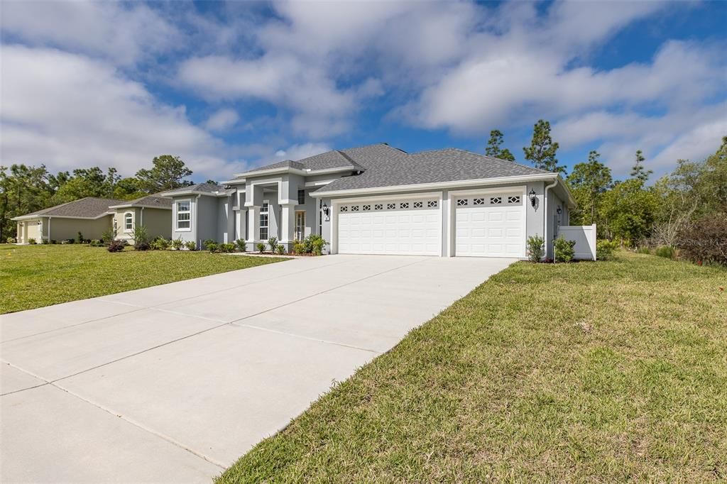 En Venta: $564,900 (3 camas, 2 baños, 2162 Pies cuadrados)