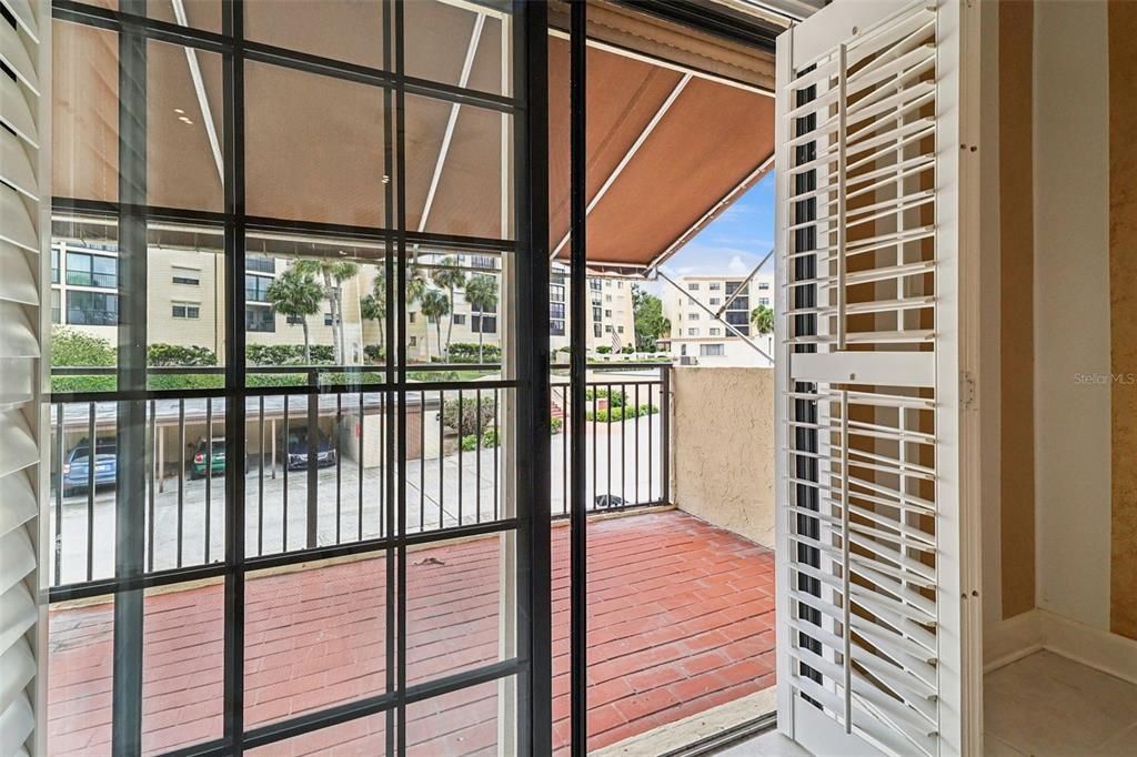 For Sale: $399,999 (3 beds, 2 baths, 1804 Square Feet)