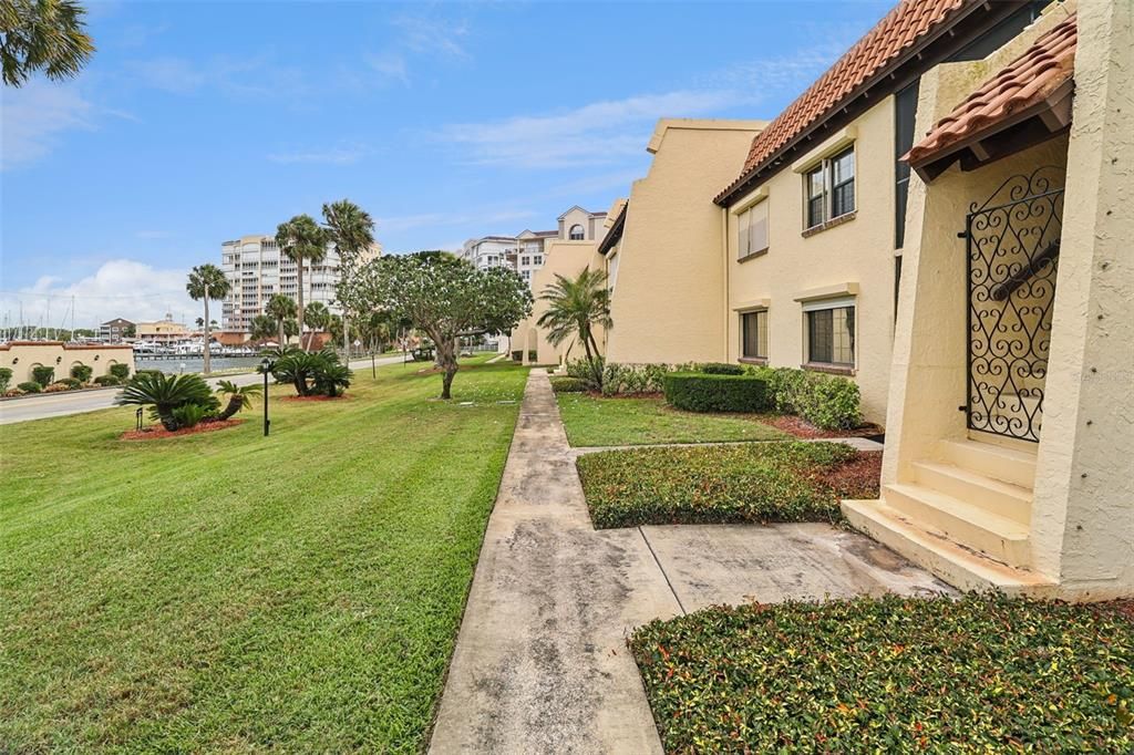 For Sale: $399,999 (3 beds, 2 baths, 1804 Square Feet)
