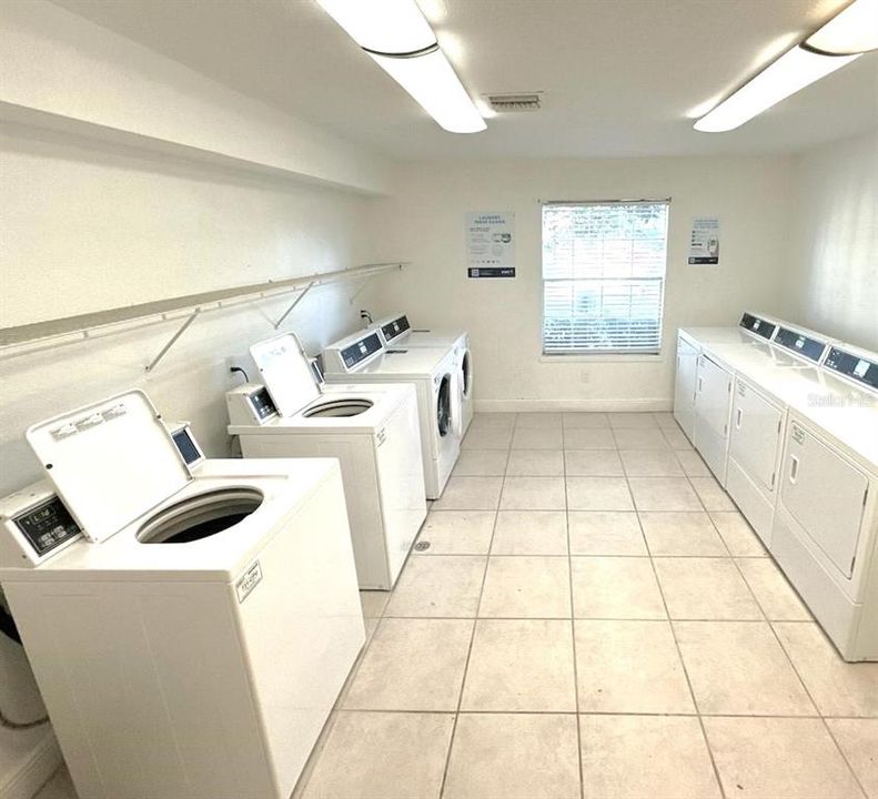 В аренду: $1,100 (1 спален, 1 ванн, 526 Квадратных фут)