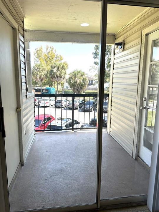 For Rent: $1,200 (1 beds, 1 baths, 526 Square Feet)
